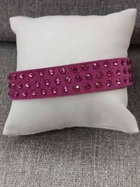 Swarovski Magenta Vibrant Crystal Cuff-like Single Wrap Bracelet Unworn 7"